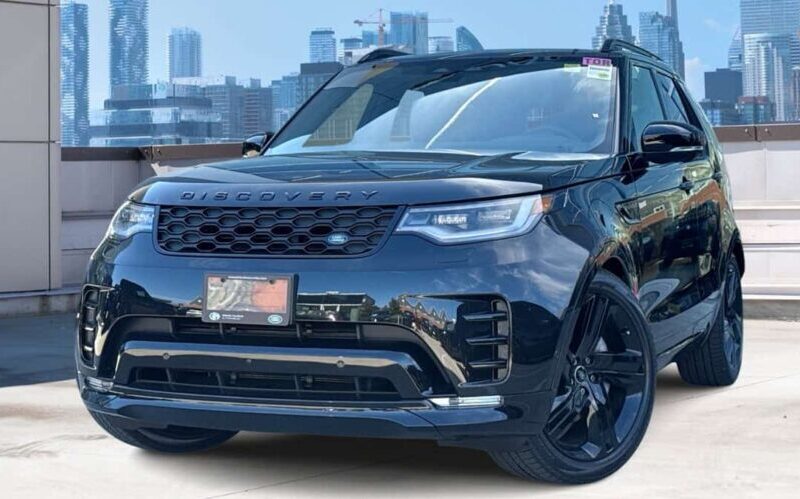2025 Black Land Rover Discovery Sport
